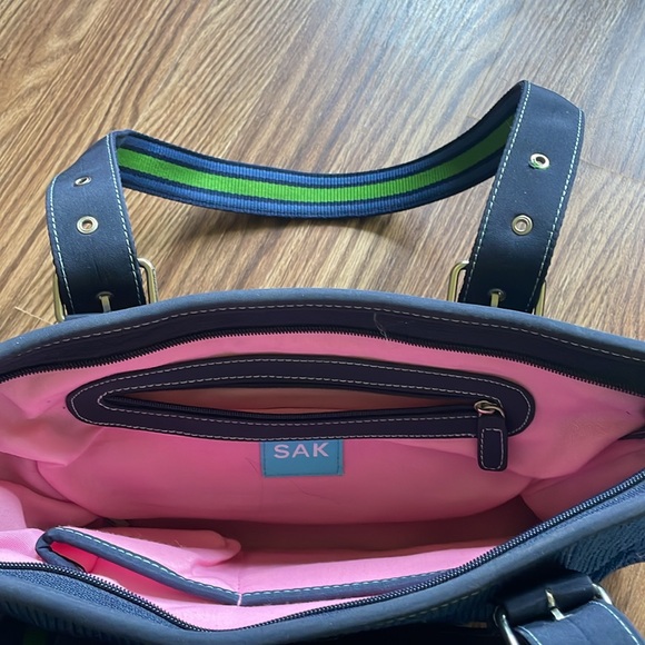 The Sak Blue Knit Preppy Shoulder Bag Green Accents EUC - Picture 7 of 10